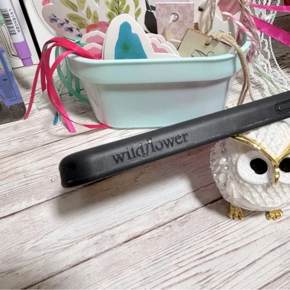 Wildflower iPhone 8 Antonio Garza Butterfly Print Cell Phone Accessory Case - Picture 5 of 5